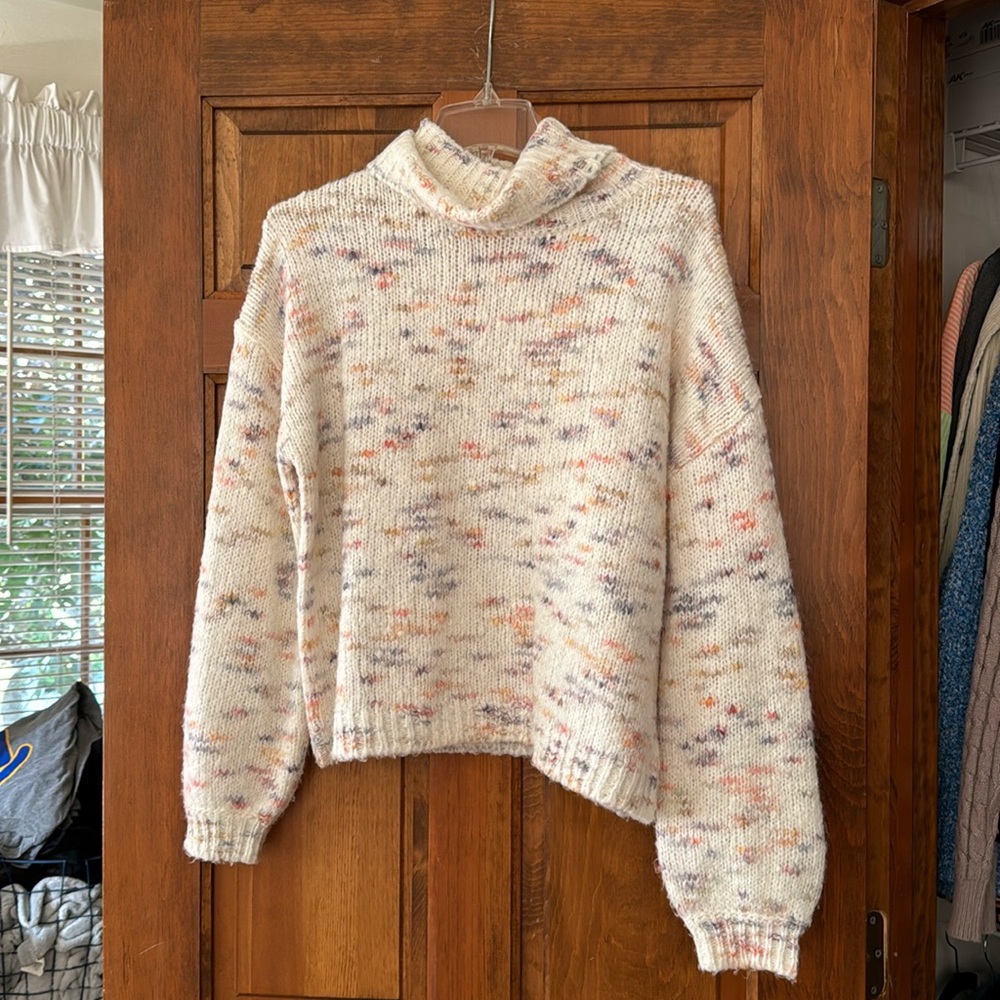 Jessica Simpson Sweater